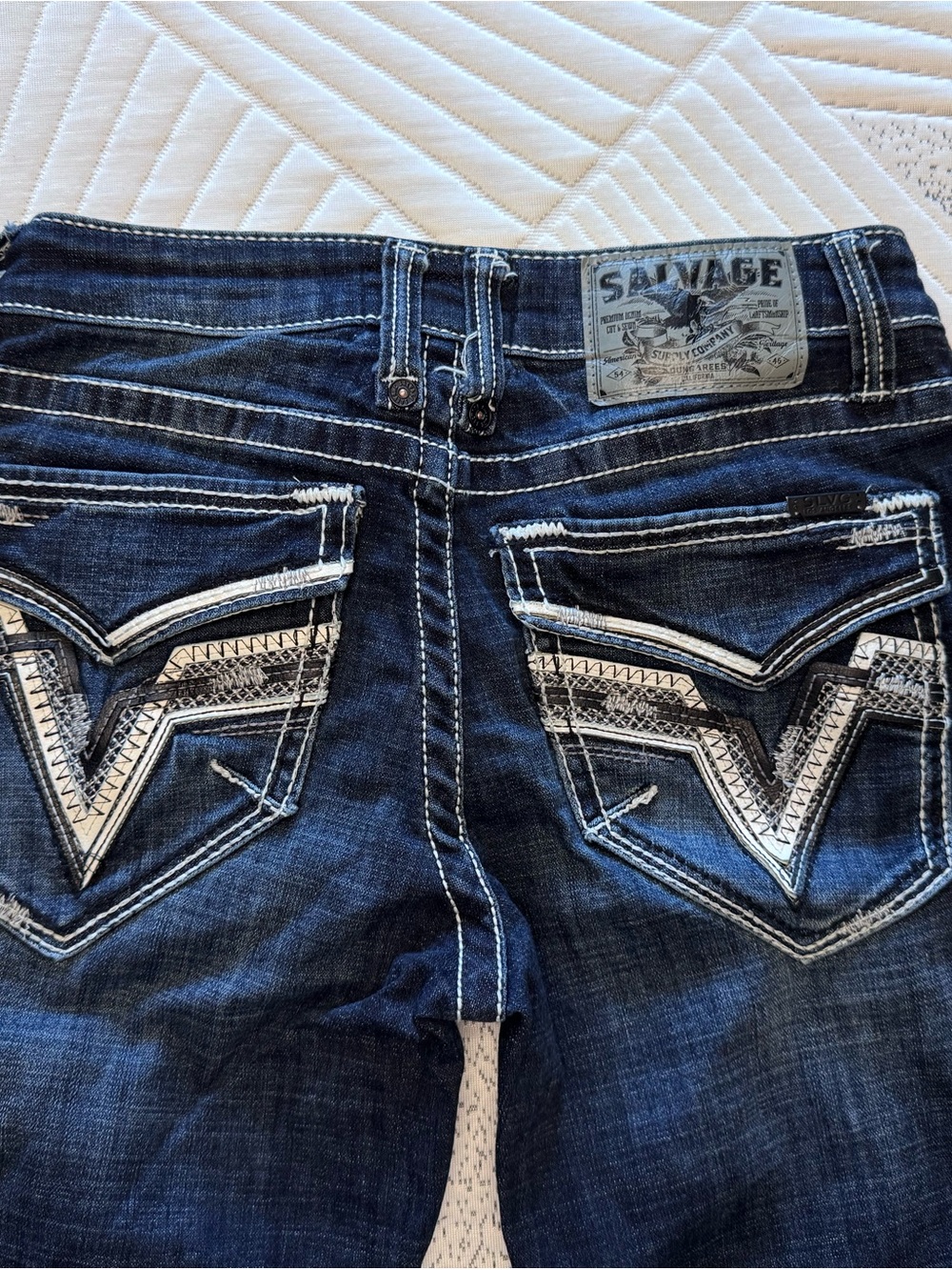 Buckle Men's Dark Blue Jeans with White Embroidered Back Pockets